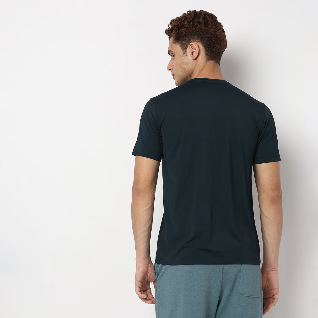 AirDry® Gym Tee  - Work Out With E-Fast® Stretch-Made For Movement